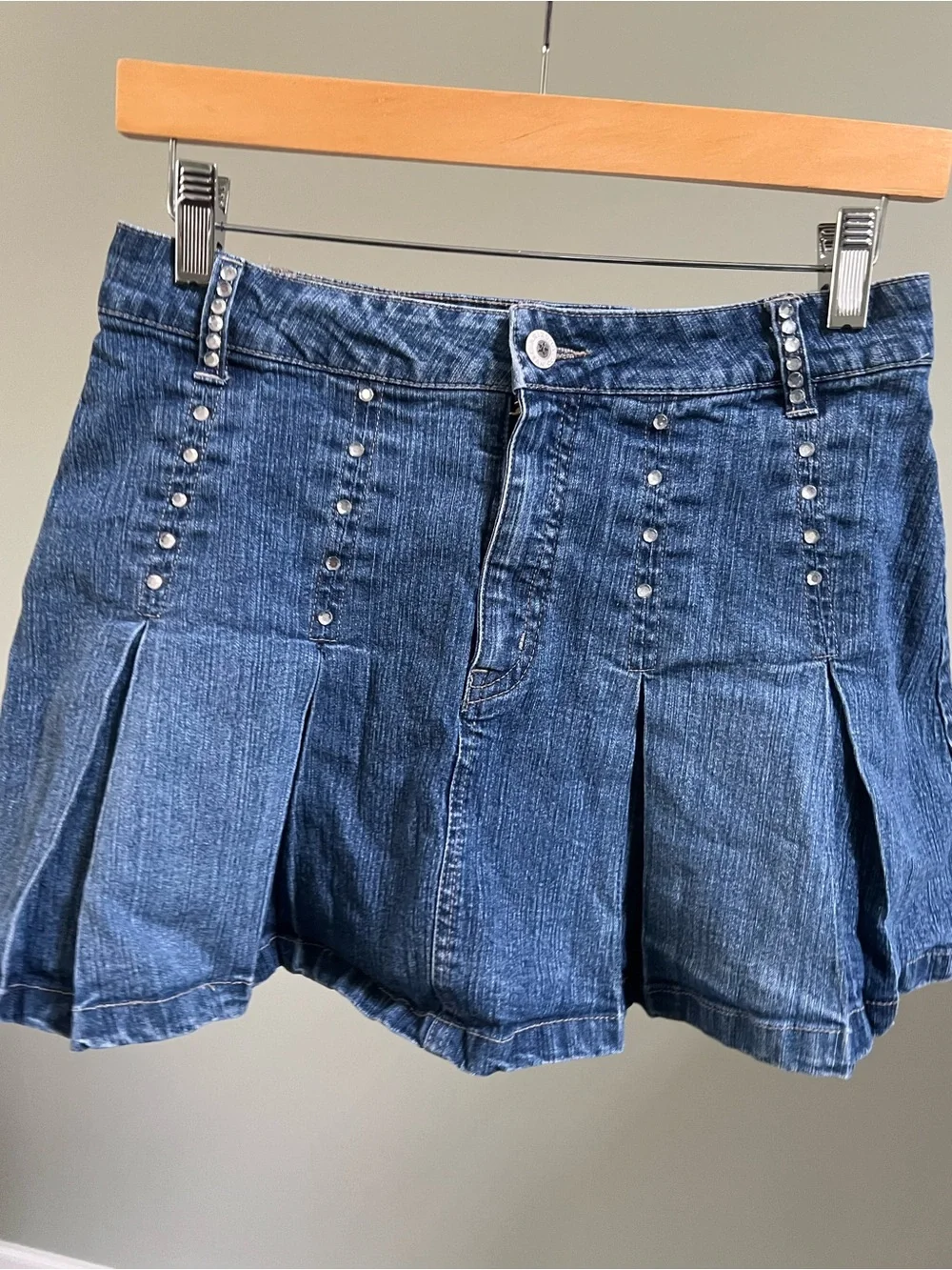 Arizona Jean Company Girls' Blue Pleated Denim Skort with Studded Belt Loops